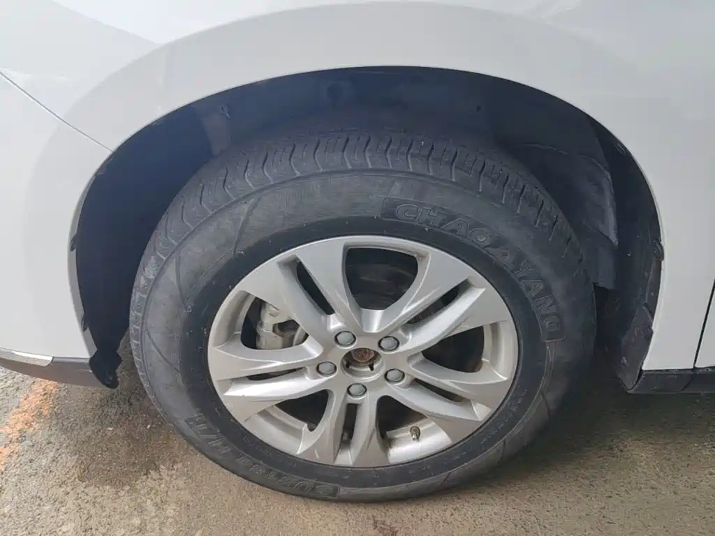 Фото 23 - Haval M6