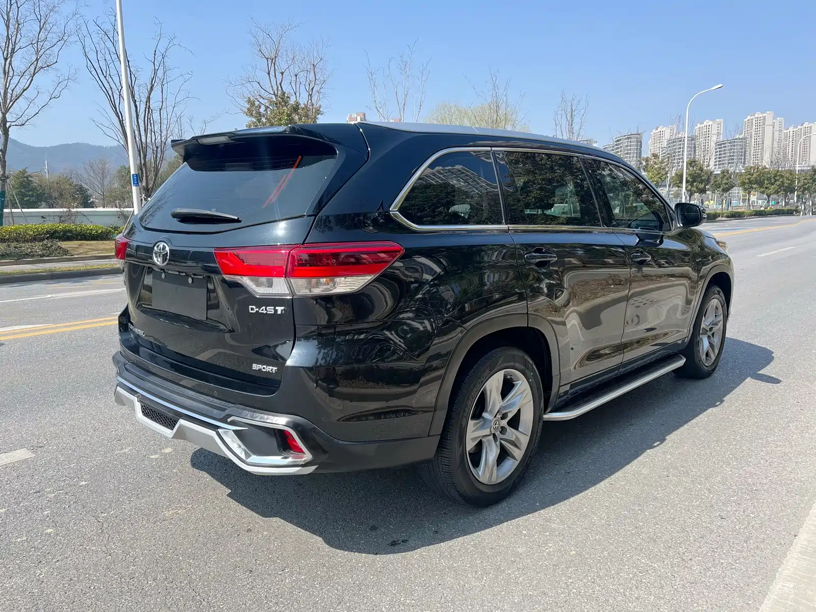 Фото 6 - Toyota Highlander