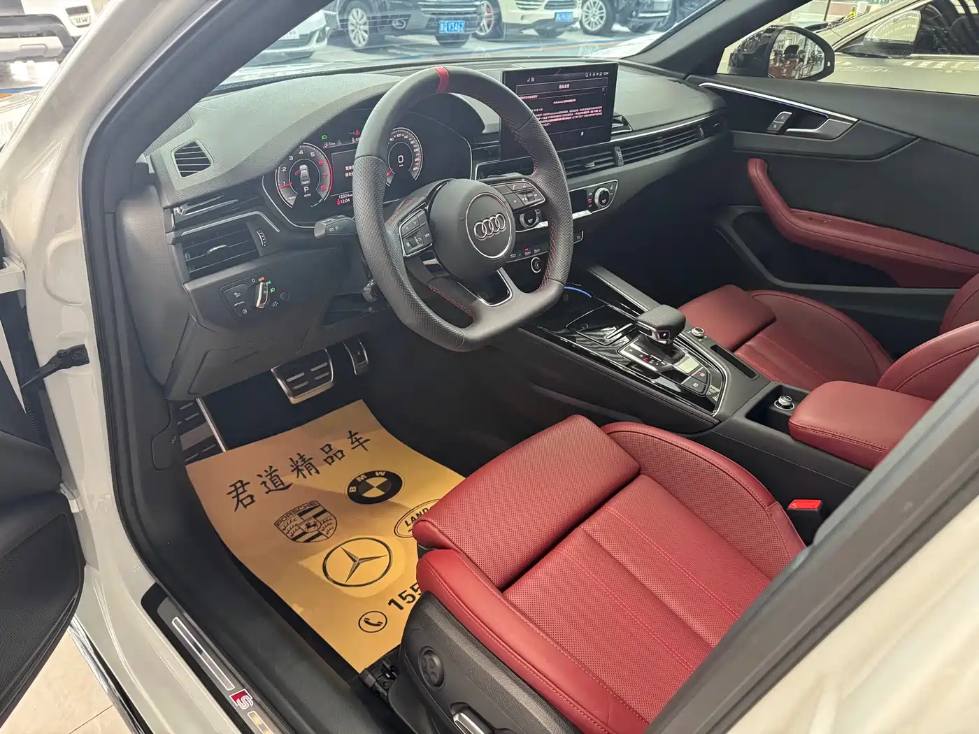 Audi A4L 2025 2025 2 Million Celebration Edition 40 TFSI Luxury Dynamic