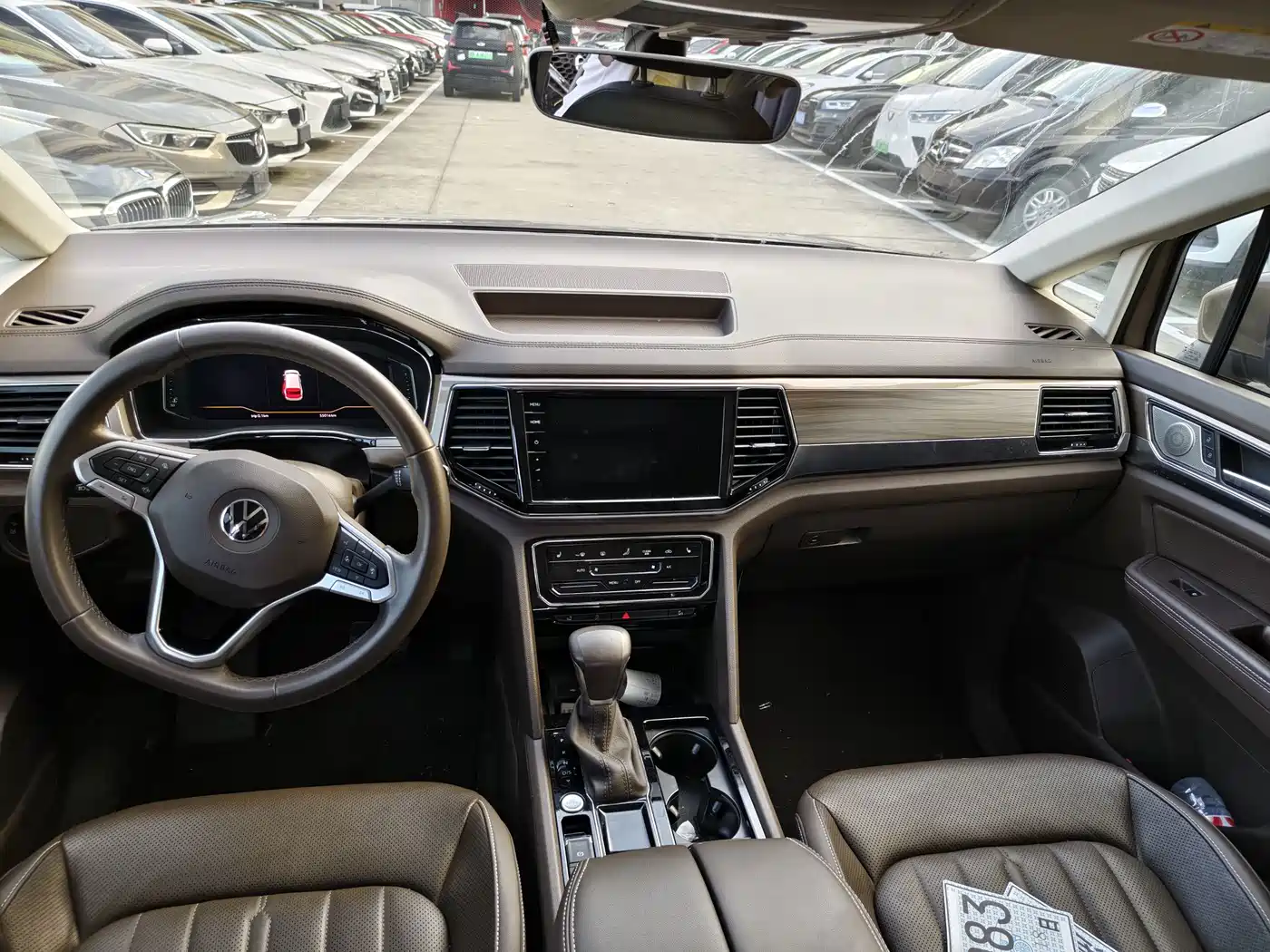 Volkswagen Viloran 2020 2020 330TSI Luxury Edition