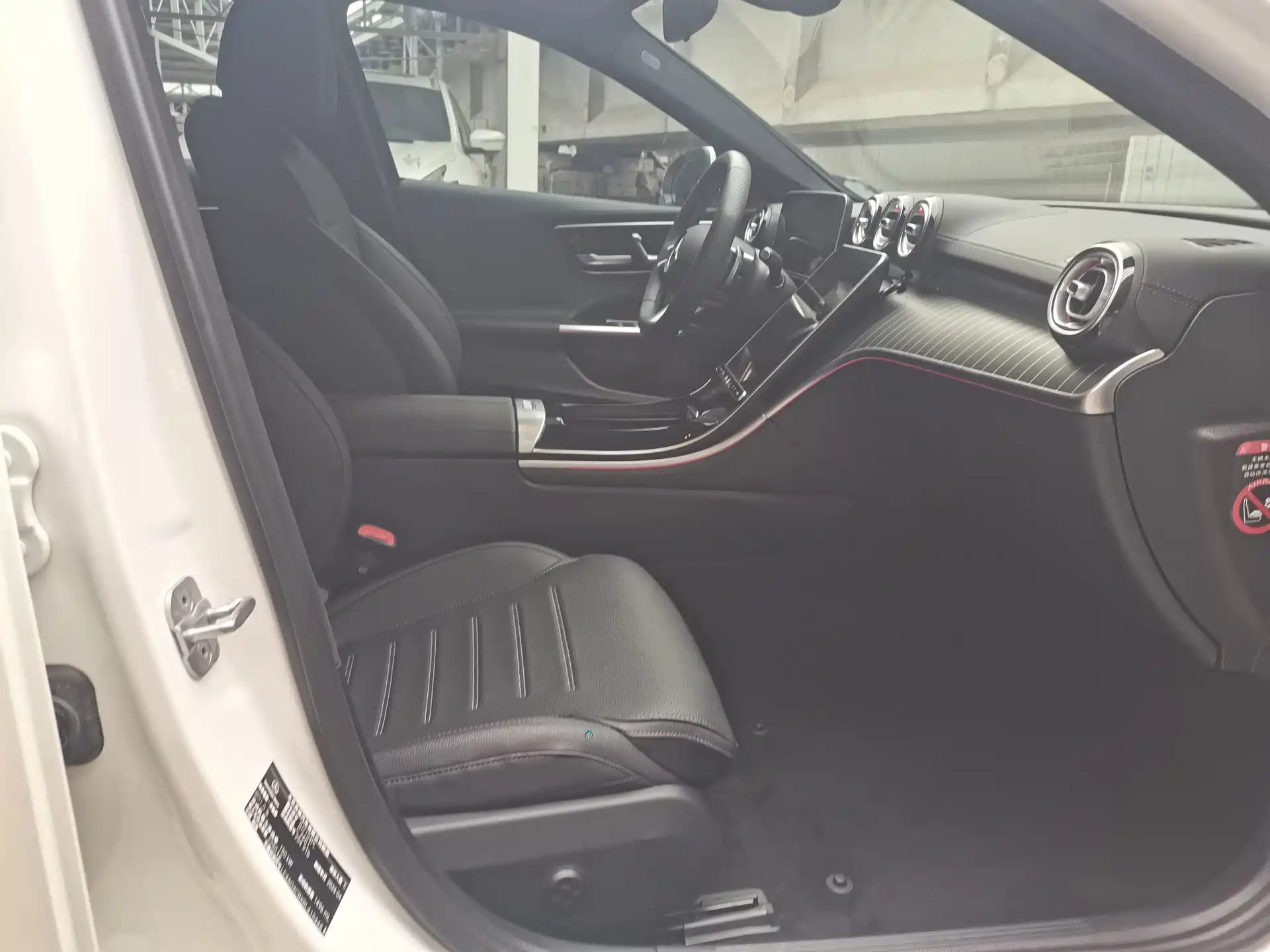 Фото 4 - Mercedes-Benz C-Class