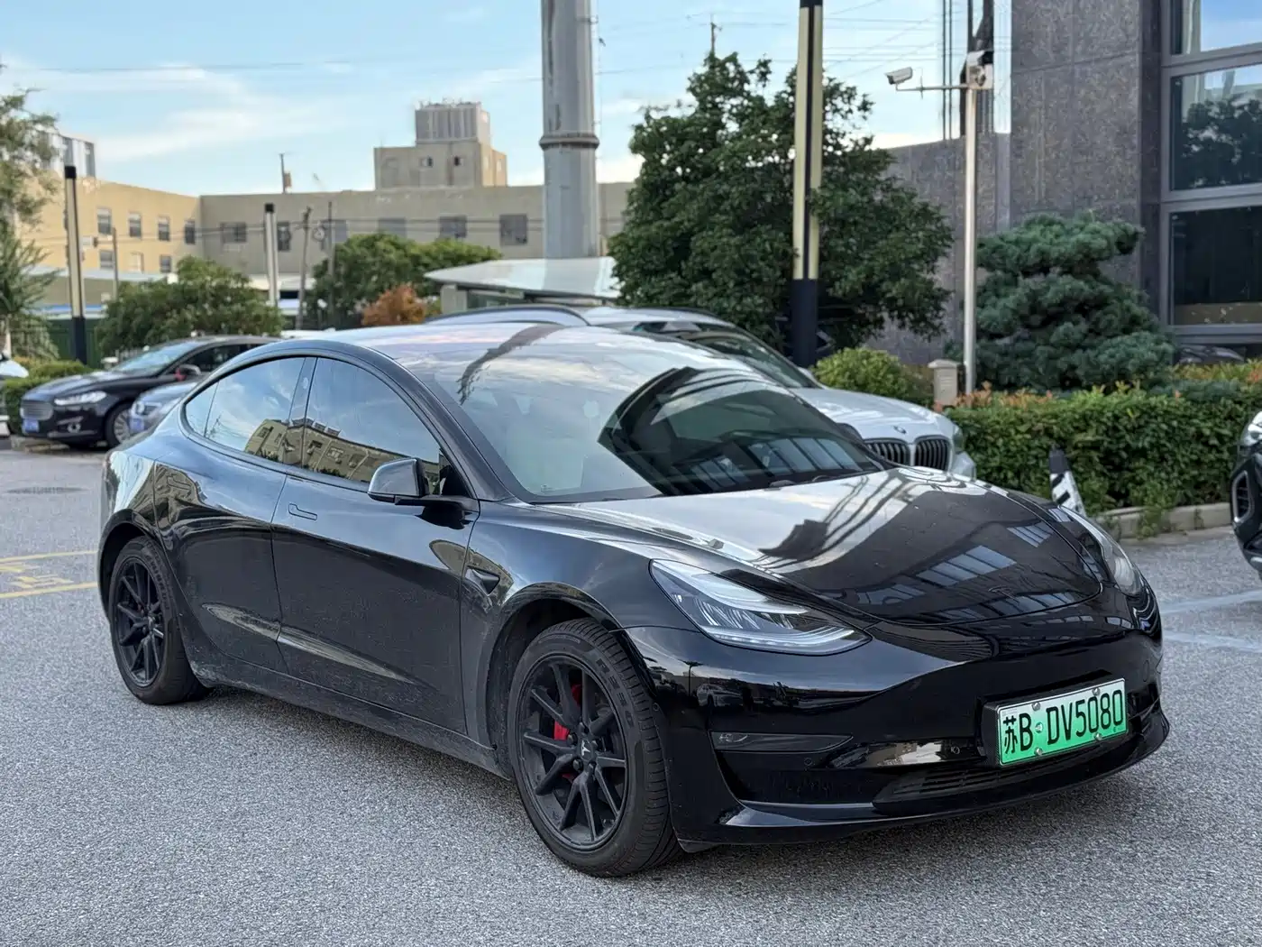 Tesla Model 3 (Import) 2019 2019 Long Range All-Wheel Drive Edition
