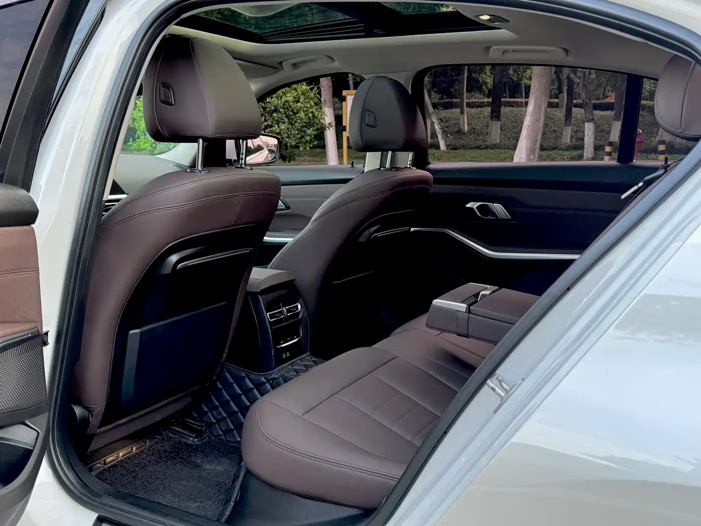 BMW 3 Series 2020 325Li Launch Edition фото 6
