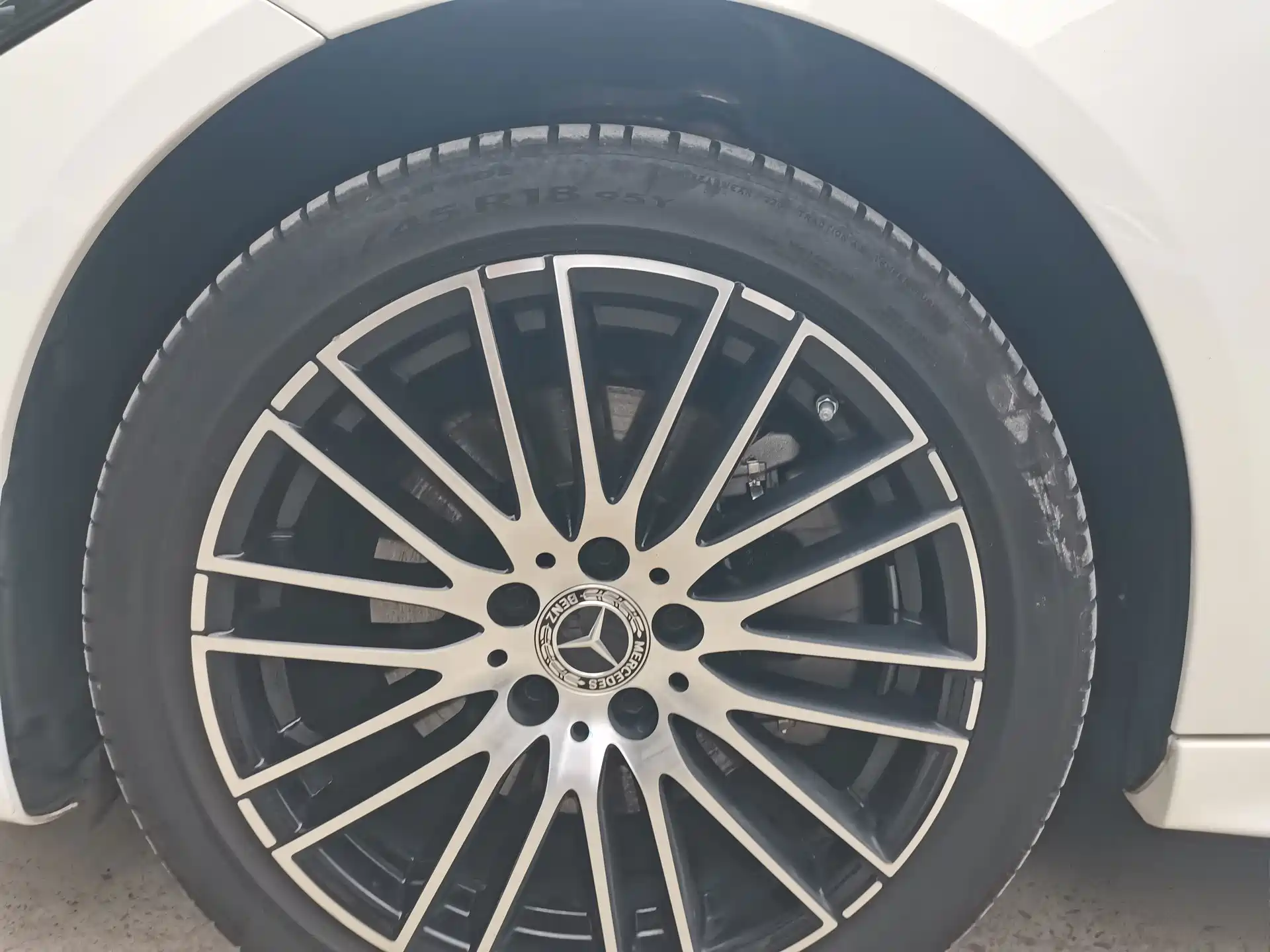 Фото 8 - Mercedes-Benz C-Class