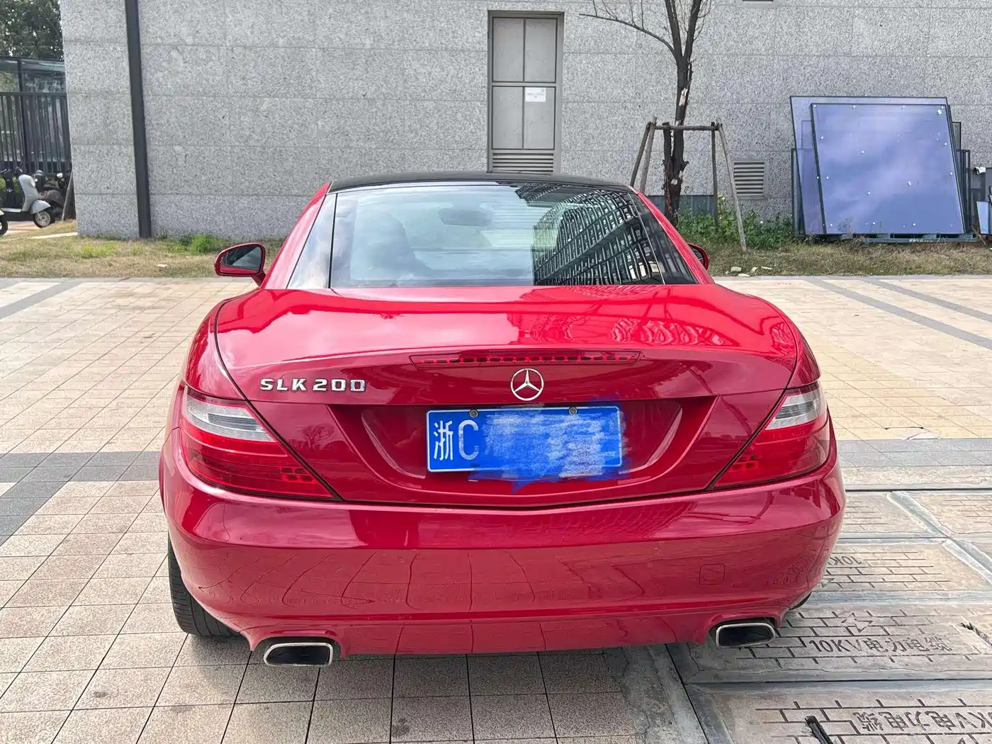 Mercedes-Benz SLK-Class 2015 SLK 200 Carbon Fiber Limited Edition фото 11
