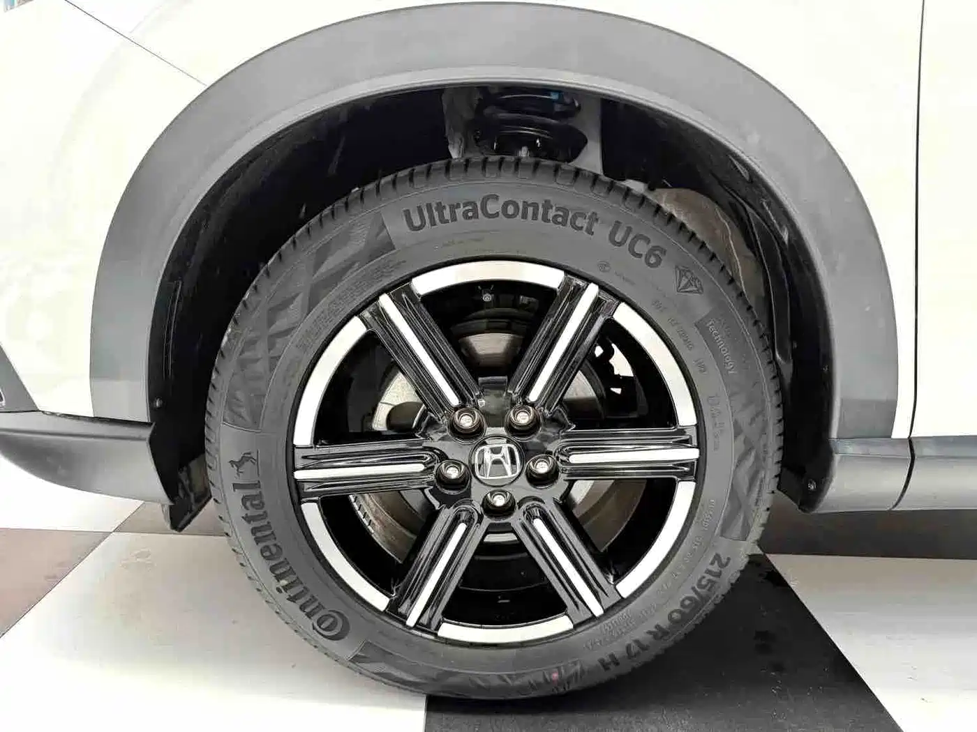 Photo 11 - Honda Vezel