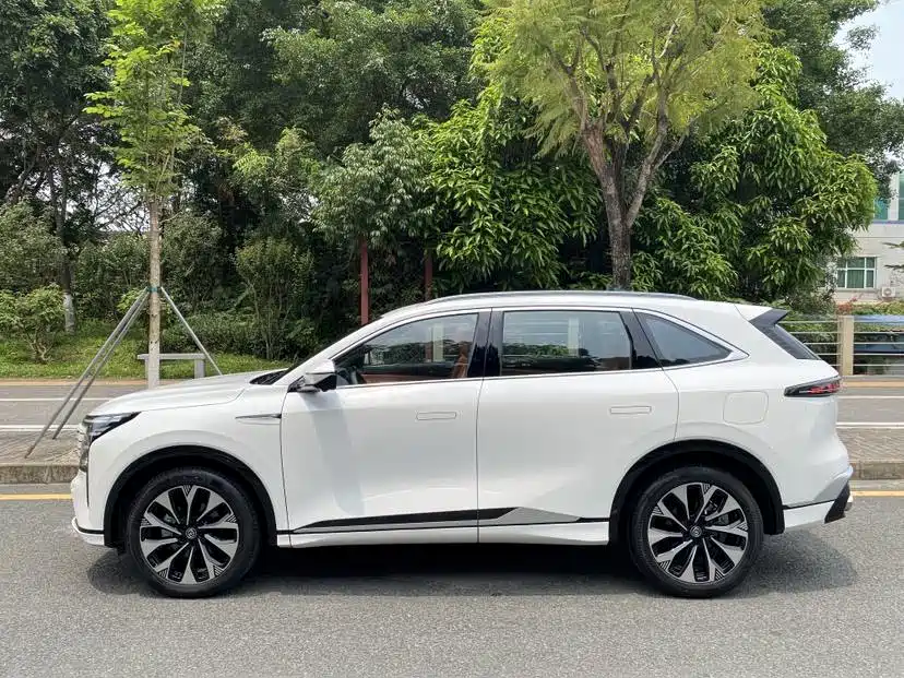 CHANG'AN CS75PLUS