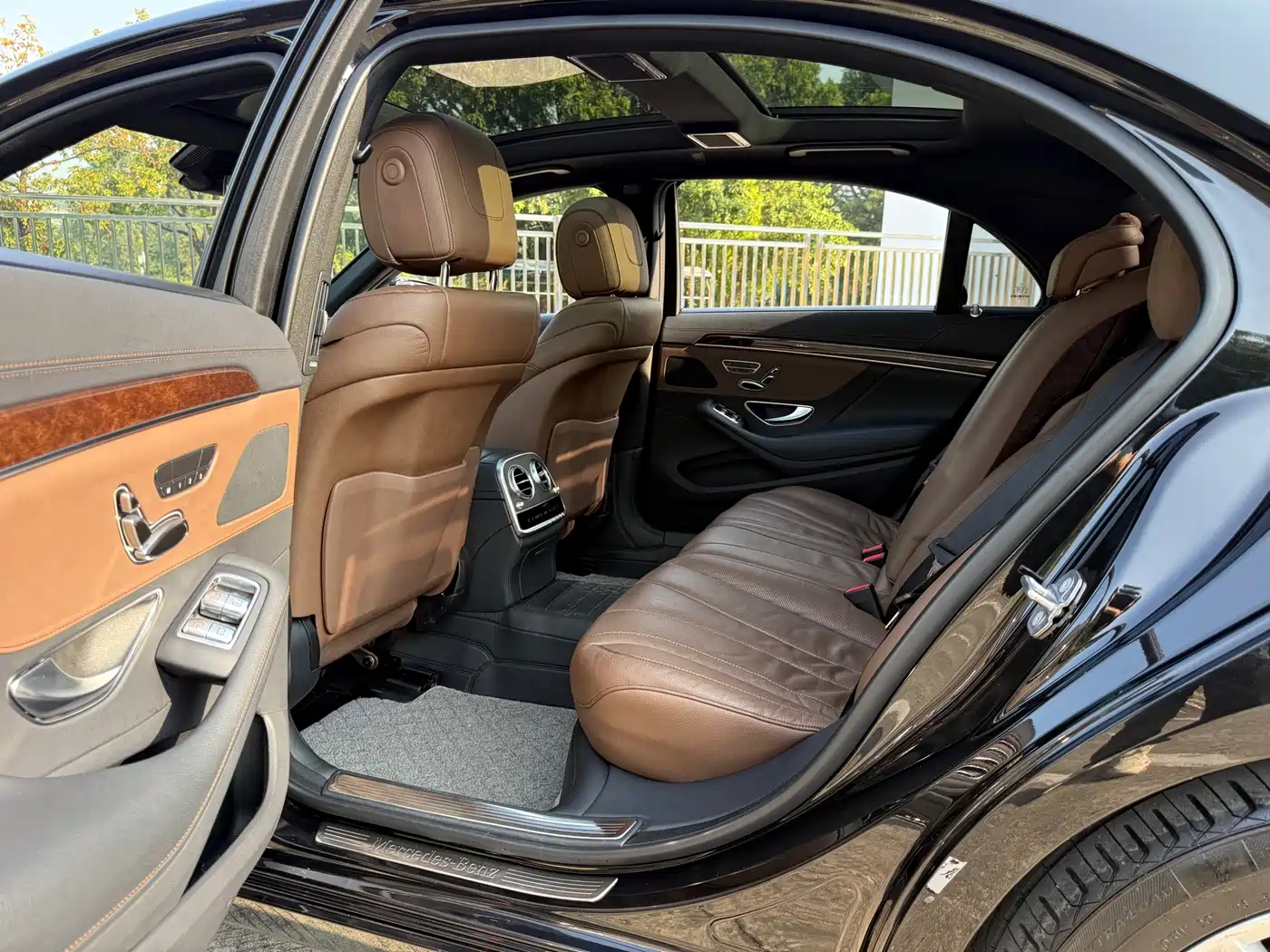 Mercedes-Benz S-Class 2020 S 350 L Business Edition Collector's Version фото 7