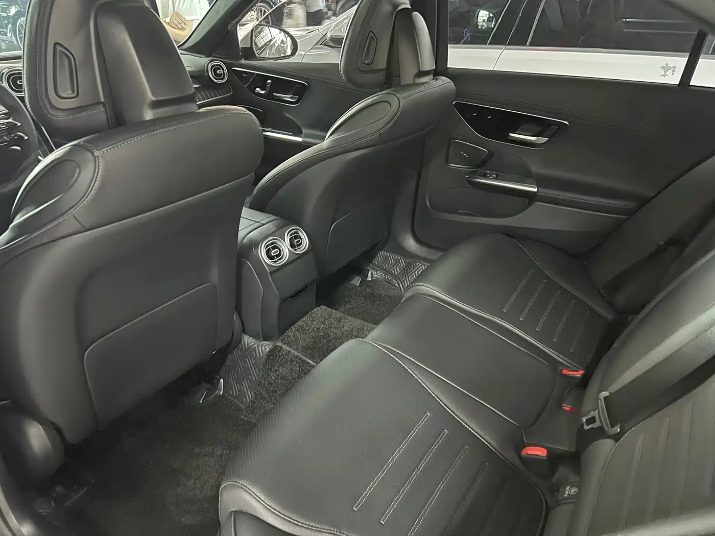 Mercedes-Benz C-Class 2022 C 260 L Sport Edition фото 10