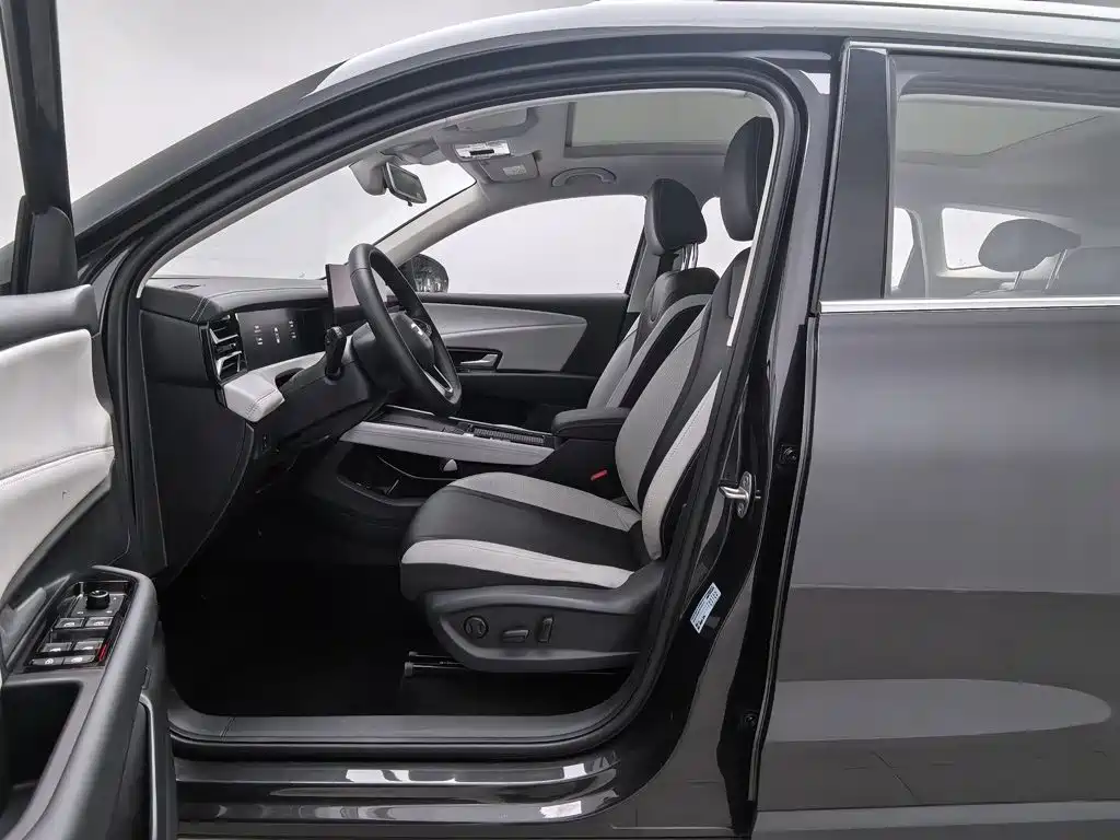 Jetta VS8 2026 2025 Base