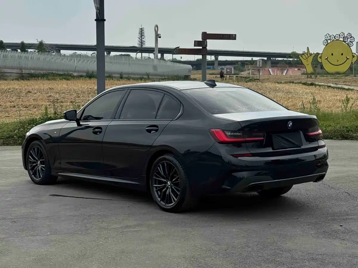 BMW 3 Series 2022 325i M Sport Shadow Edition фото 9