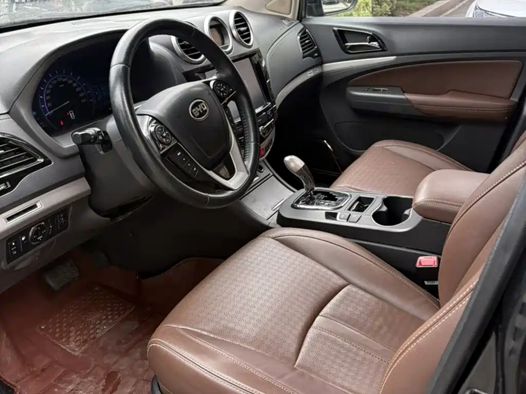 BYD S7 2015 2015 2.0T Upgrade Automatic Premium