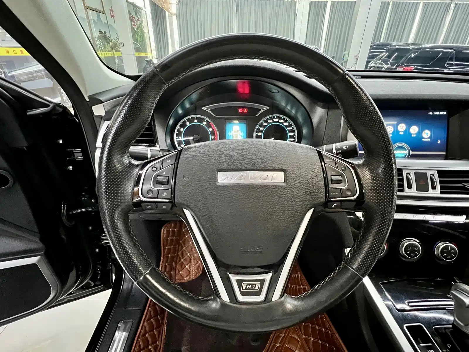 Фото 11 - Haval H7