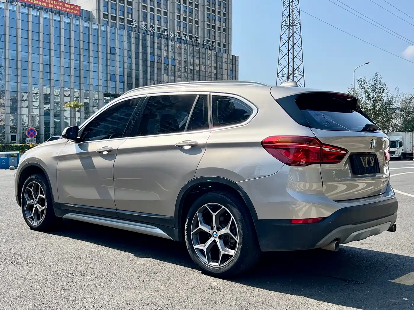 BMW X1 2019 xDrive20Li Luxury Model фото 16
