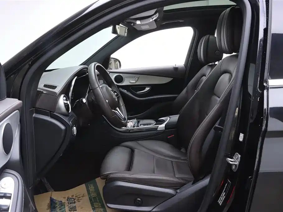 Mercedes-Benz GLC 2021 GLC 260 L 4MATIC Sporty фото 14