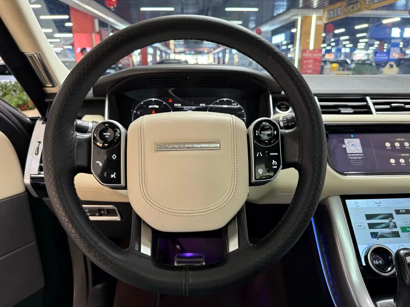 Land Rover Range Rover Sport 2014 3.0 SC V6 Trendsetting Genesis Edition фото 5