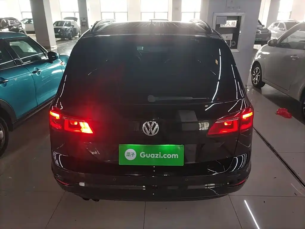 صورة 6 - Volkswagen Golf (Import)