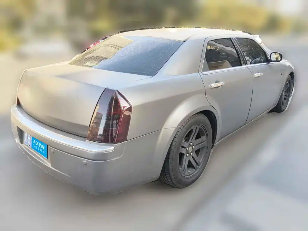 Фото 5 - Chrysler 300C