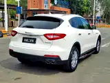 Фото 7 - Maserati Levante
