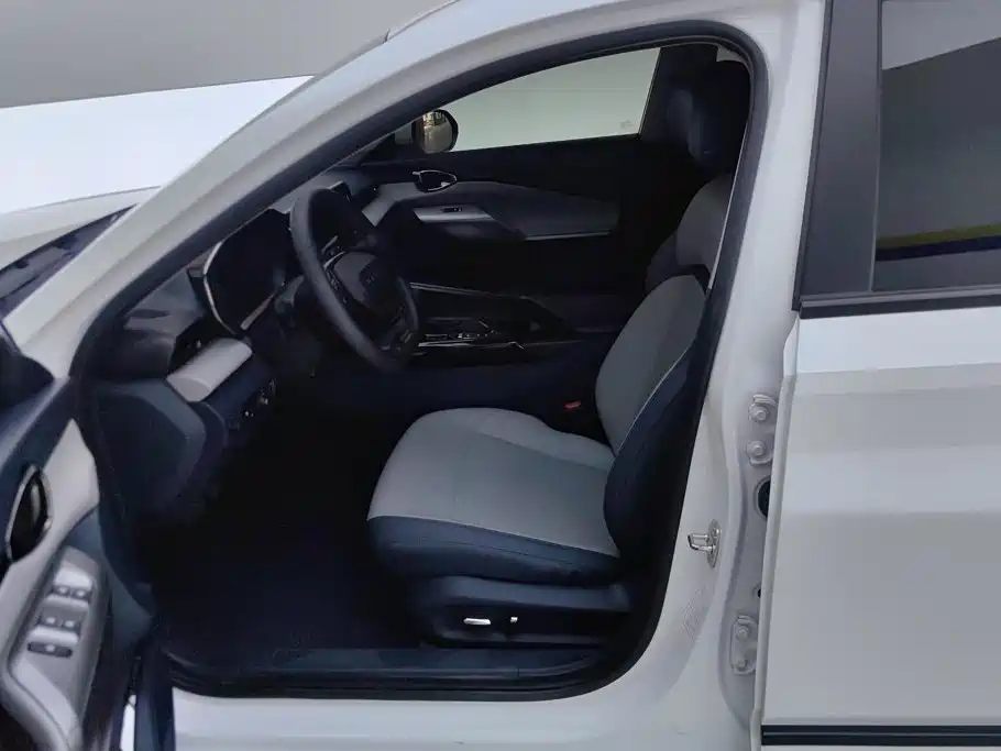 Baojun RC-5 2022 2020 1.5T CVT Intelligent Prestige Edition