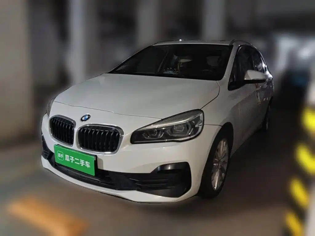 BMW 2 Series Touring 2018 218i Luxury Line