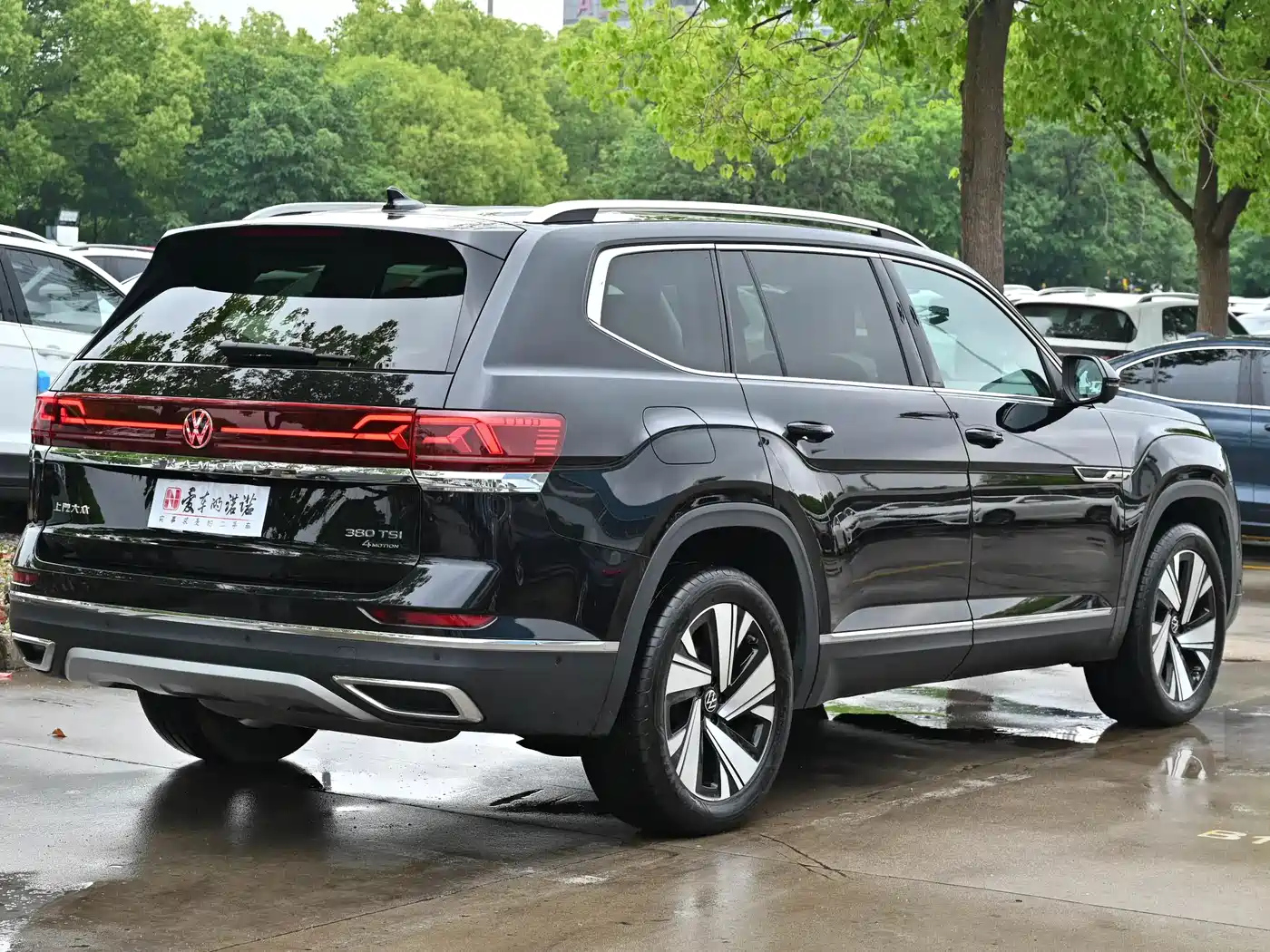 Volkswagen Teramont 2023 380TSI AWD Premium Luxury Edition фото 6
