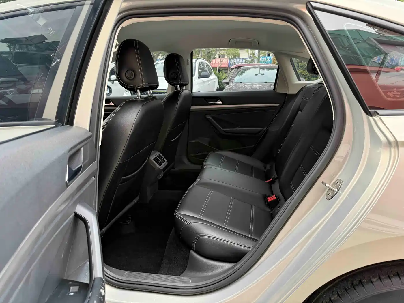 Volkswagen Lavida 2019 1.5L Automatic Trend Edition China VI фото 7
