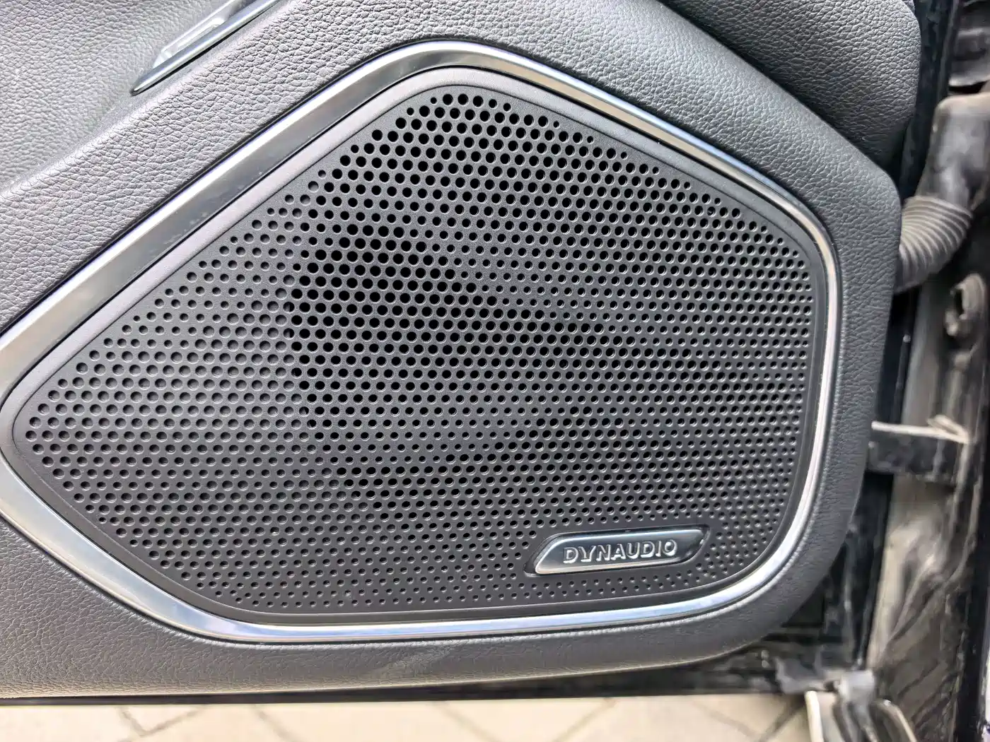 Hongqi H5 2023 2.0T Auto Smart Connect Flag Comfort фото 13