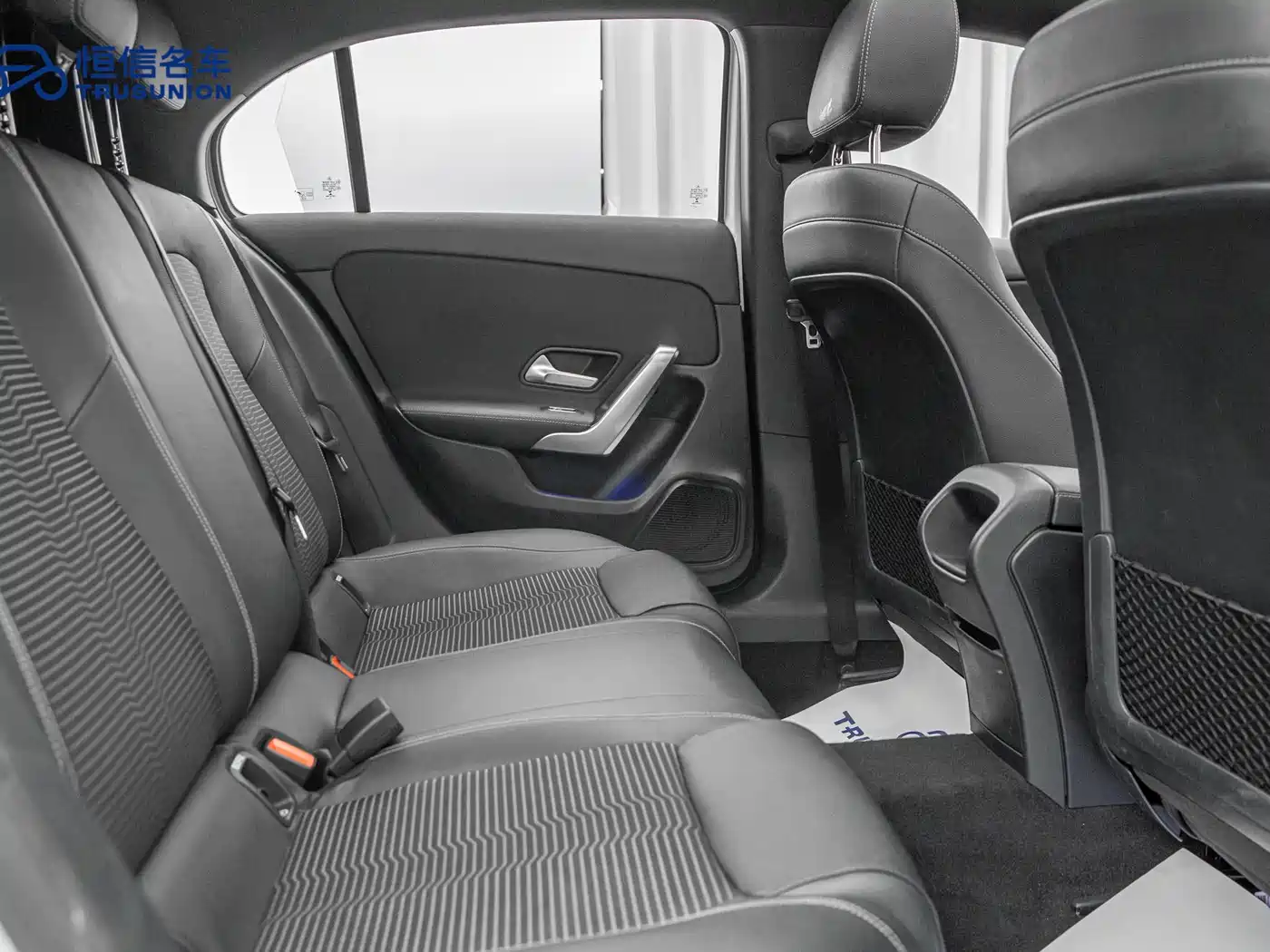 Mercedes-Benz A-Class (Import) 2019 A 200 Dynamic Version фото 18