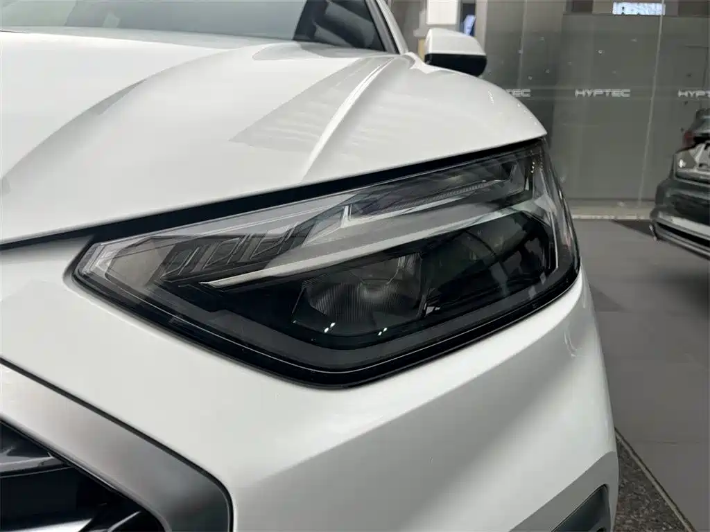 Audi Q5L Sportback 2021 40 TFSI Fashion фото 12