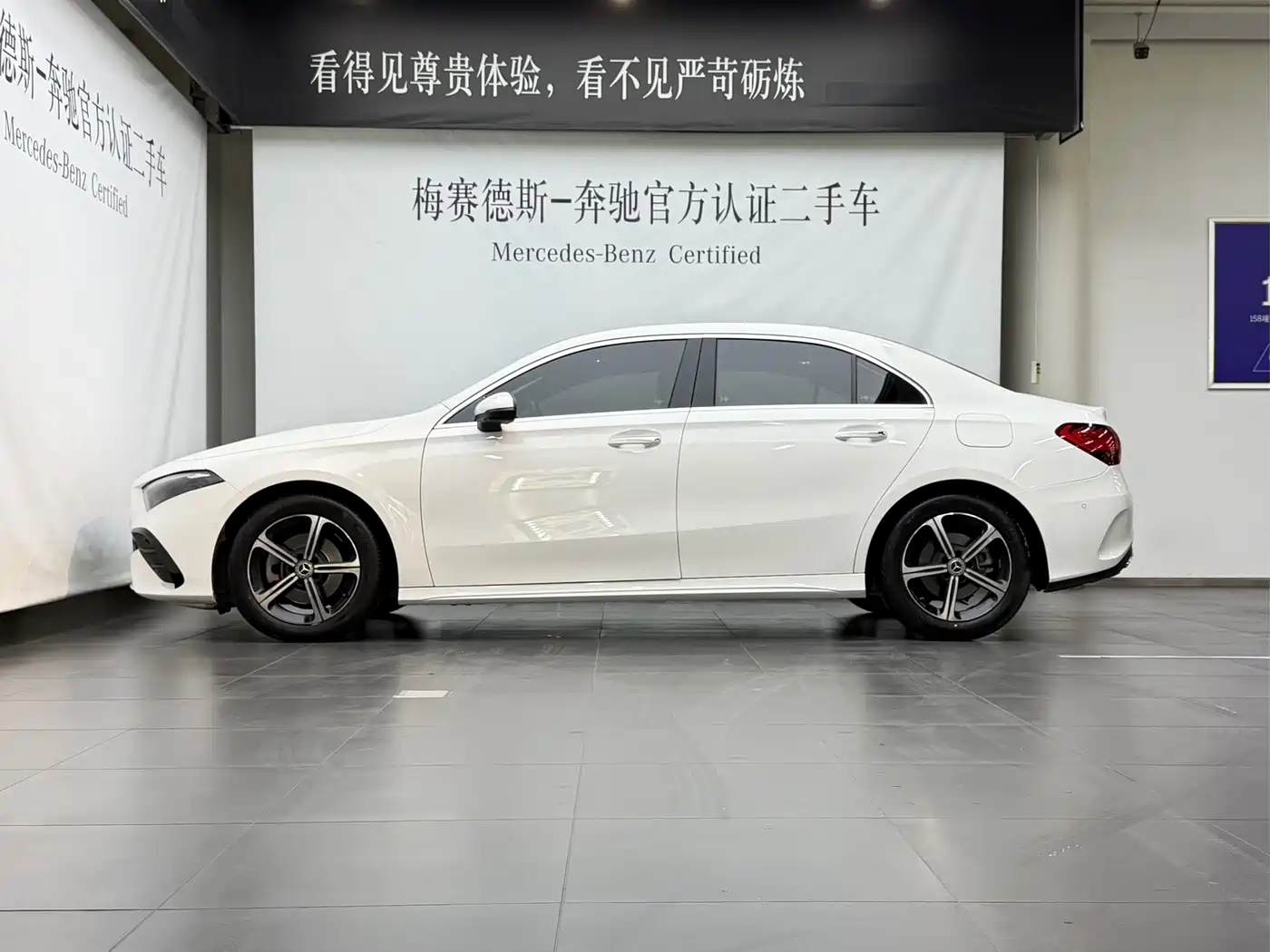 Mercedes-Benz A-Class 2024 A 200 L Fashion Edition фото 4
