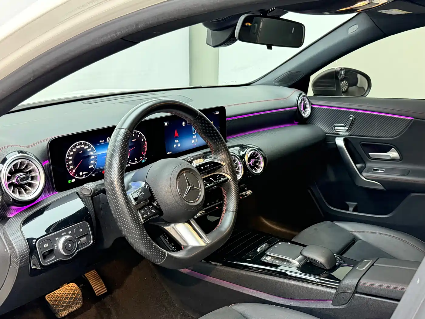 Mercedes-Benz A-Class 2024 A 200 L Fashion Edition фото 9