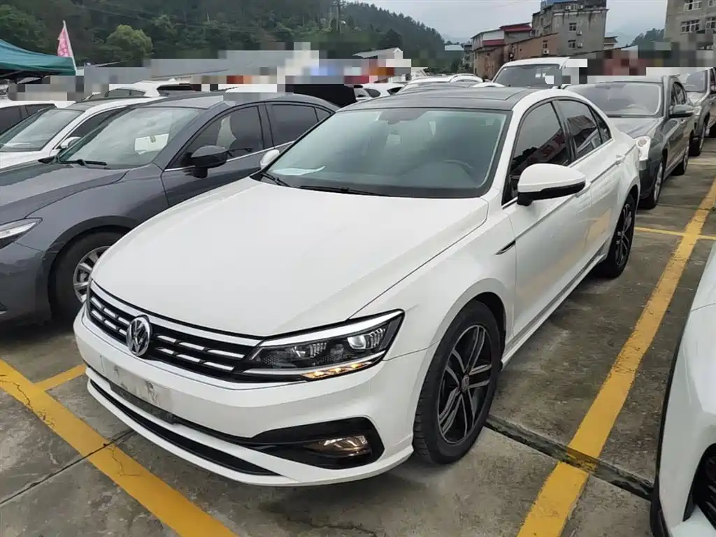 VOLKSWAGEN LINGDU