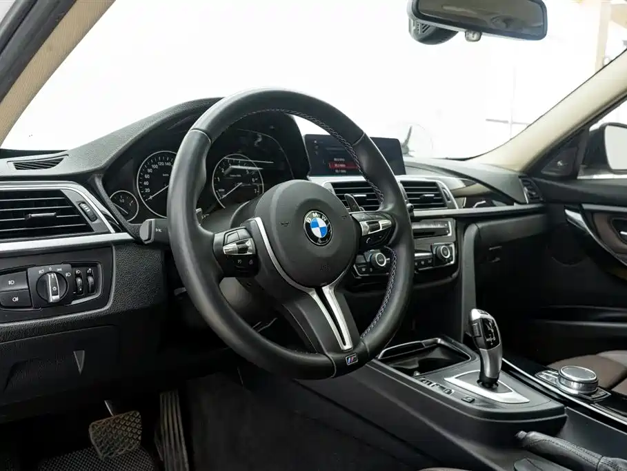 BMW 3 Series 2019 320Li Fashion Type фото 16