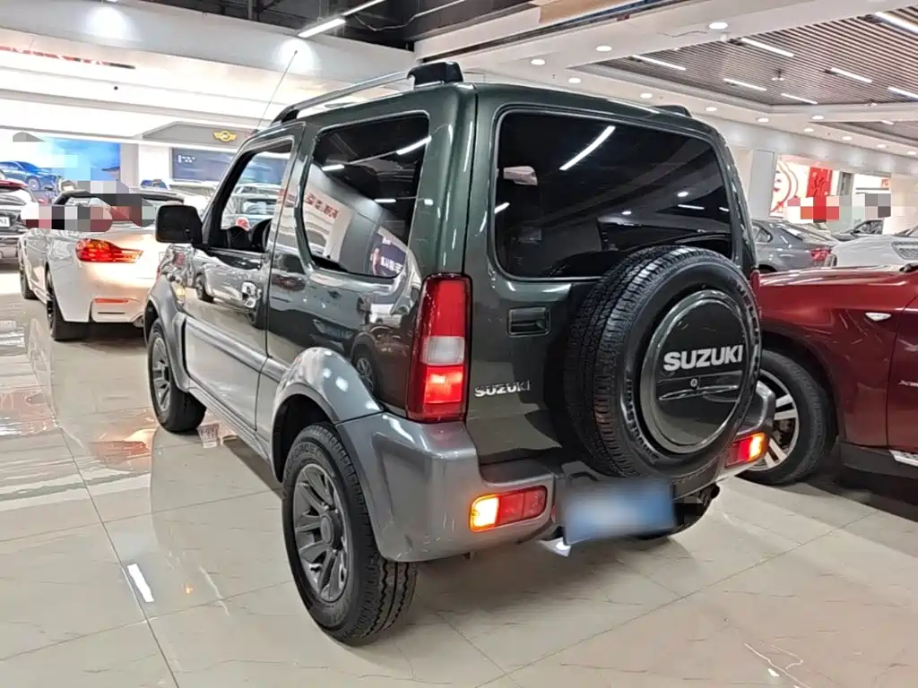 صورة 5 - Suzuki Jimny (Import)