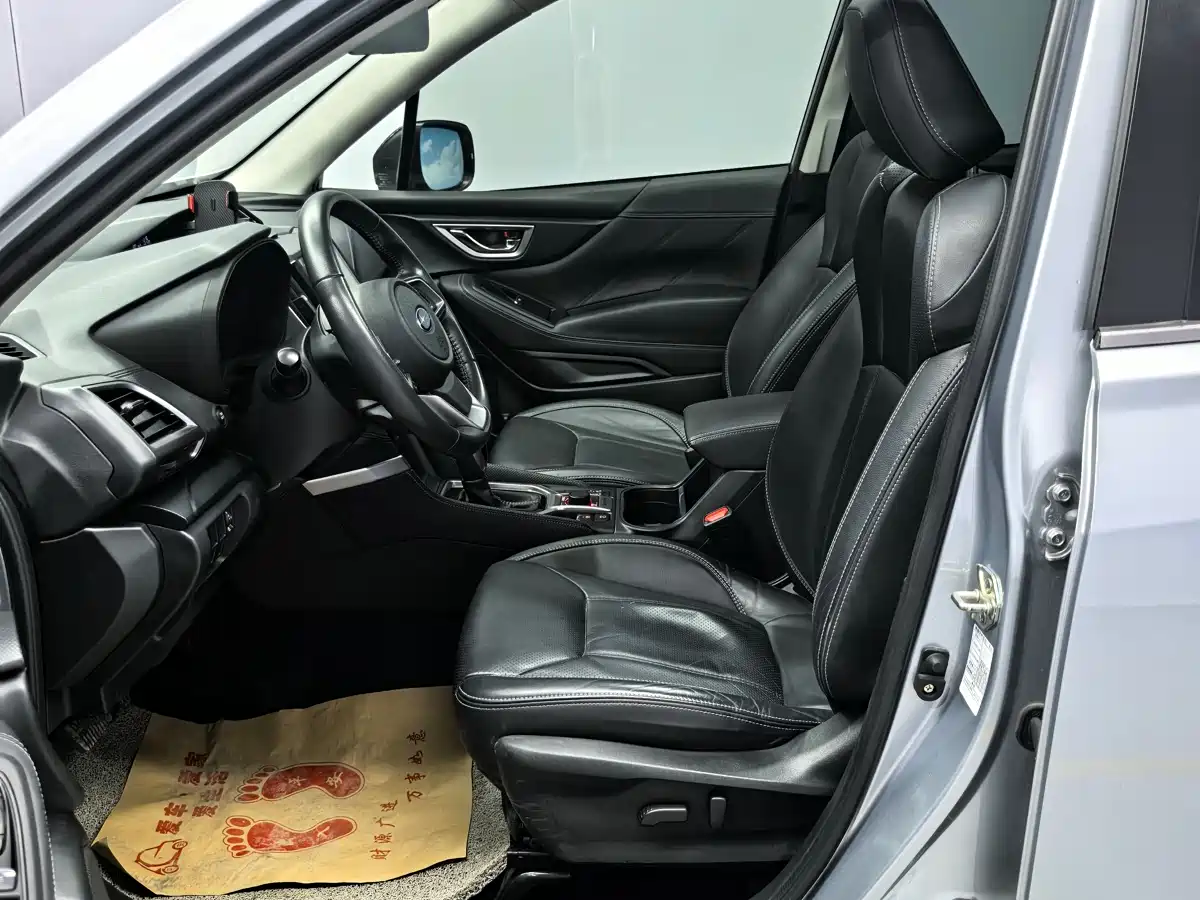 Subaru Forester 2020 2.0i Luxury Edition фото 19