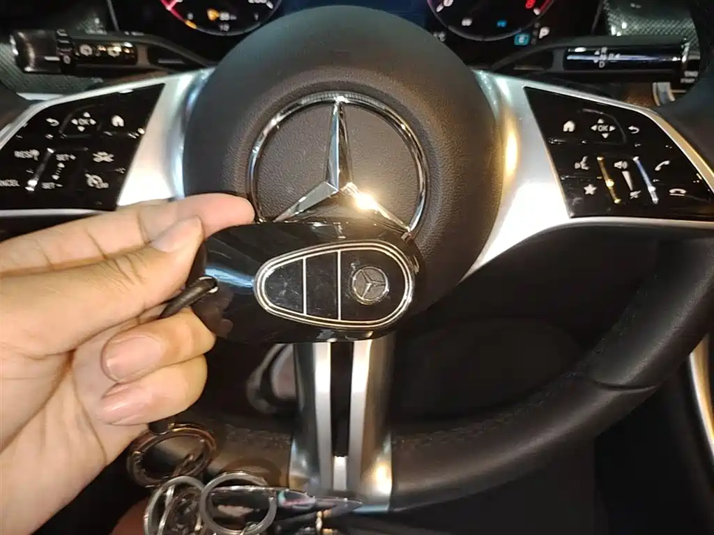 Mercedes-Benz GLC 2025 Facelift GLC 260 L 4MATIC Dynamic фото 9