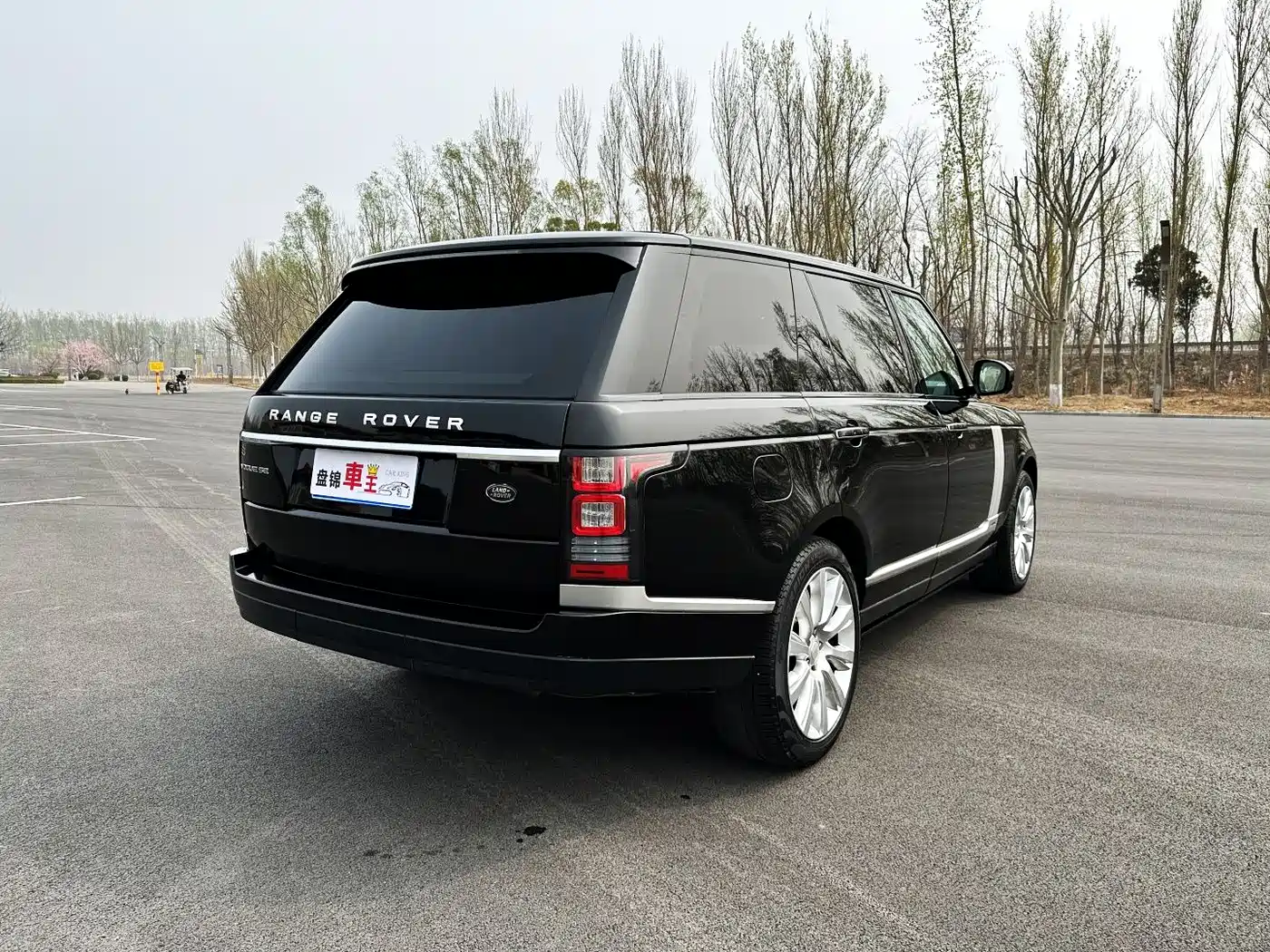 Land Rover Range Rover 2015 3.0 SC V6 Vogue SE Genesis Extended Edition фото 4