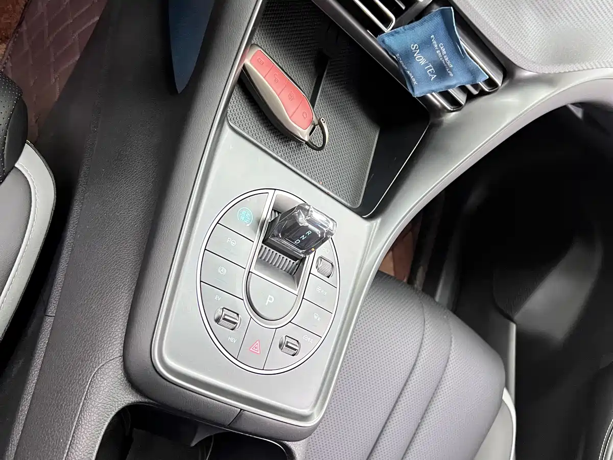 BYD Seal 05 DM-i 2025 DM-i Smart Drive Edition 75KM Luxury фото 25