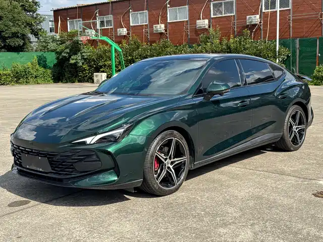 MG 7 2.0T Trophy+, продвинутая система помощи водителю