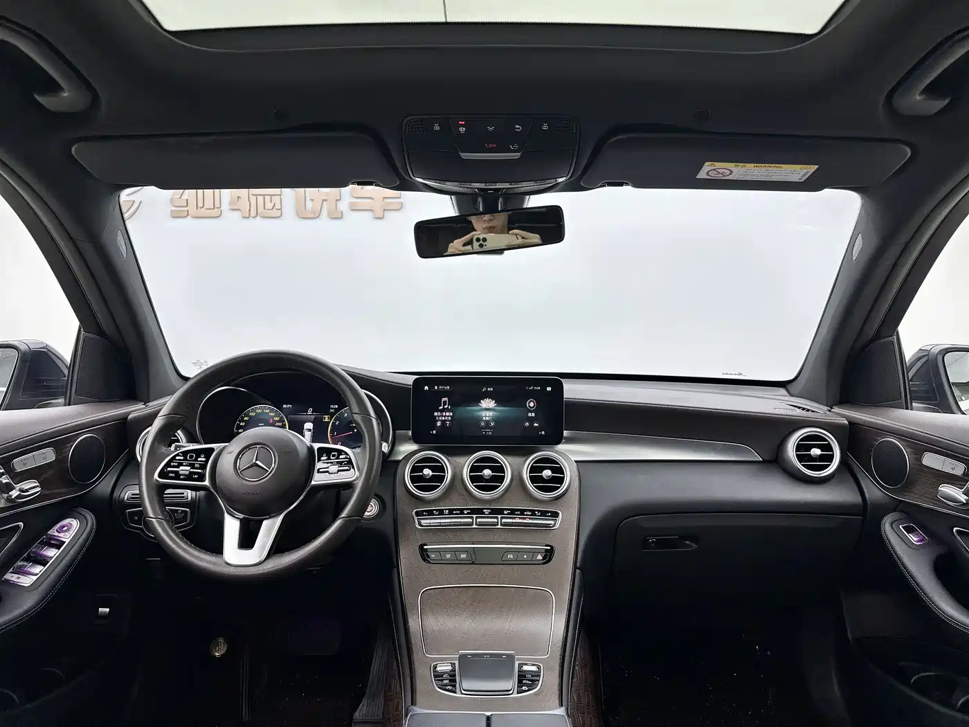Mercedes-Benz GLC 2022 Model GLC 260 L 4MATIC Luxury Edition фото 10