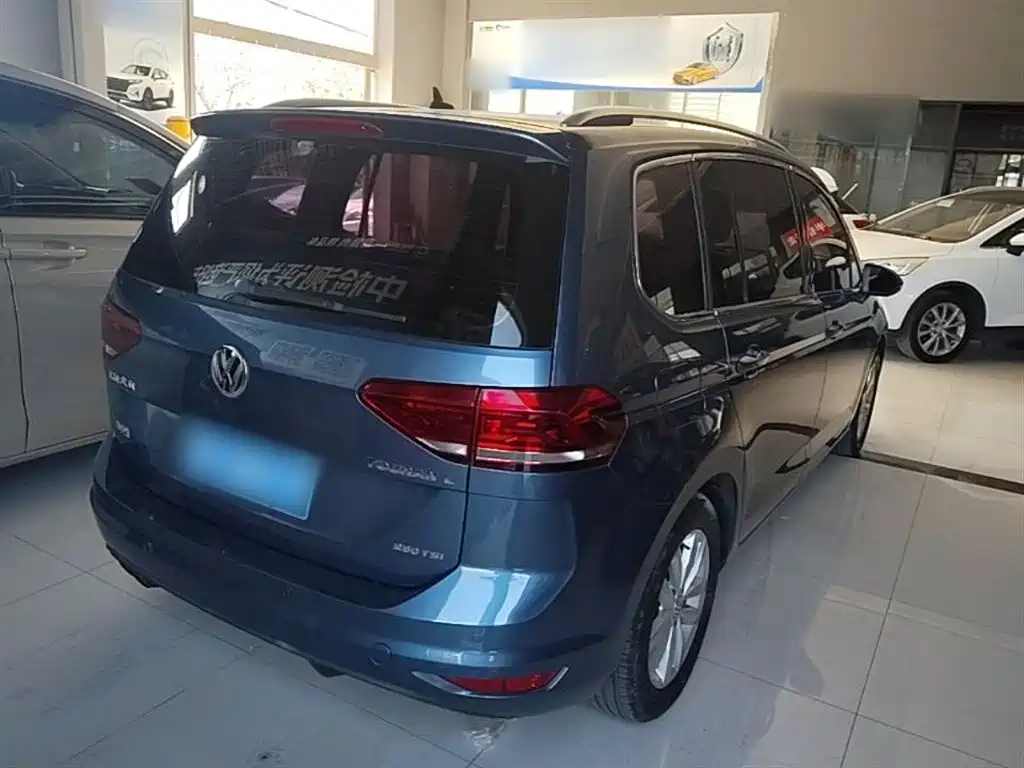 Volkswagen Touran 2016 Touran L 280TSI DSG Comfortline фото 7