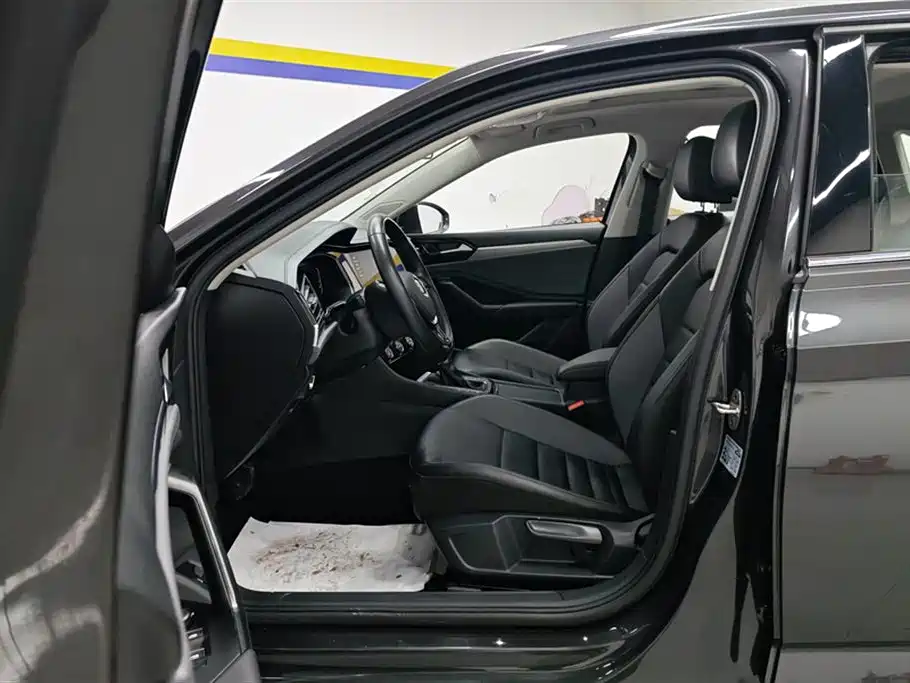 Volkswagen Sagitar 2022 280TSI DSG Soaring Edition фото 9