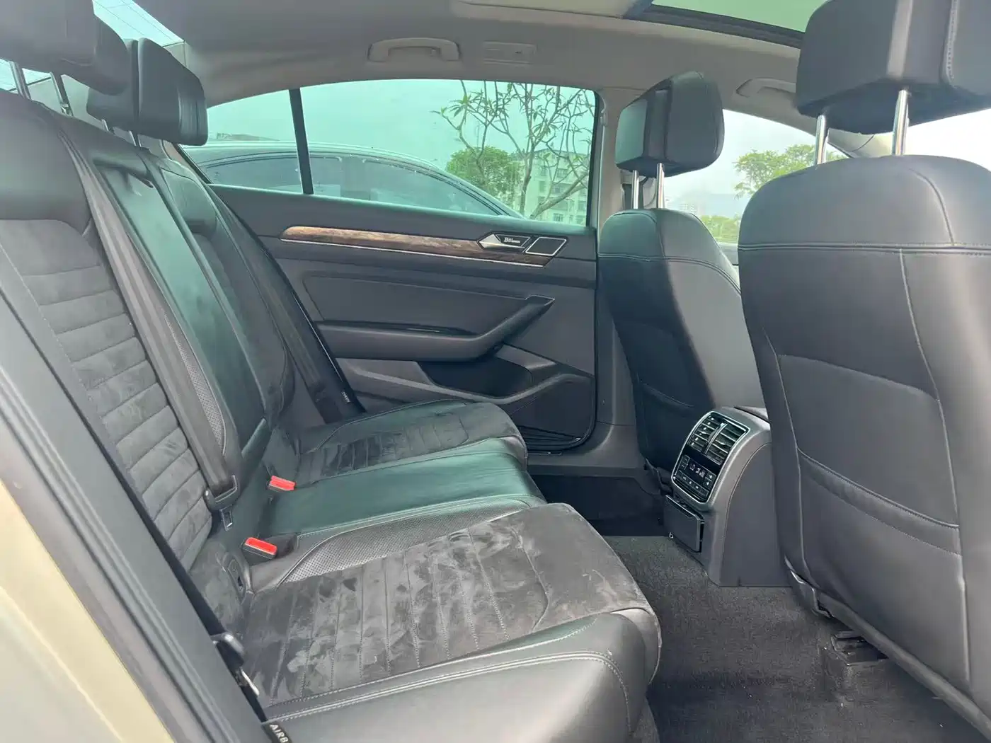 Volkswagen Magotan 2017 330TSI DSG Premium фото 6