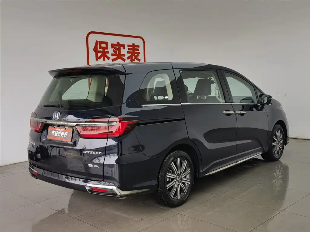 Honda Odyssey 2024 2.0L e:HEV Sharp·Comfort Edition фото 2