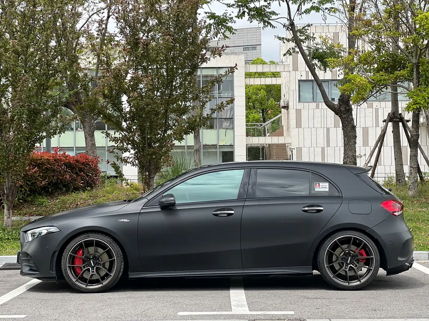 Mercedes-Benz A-Class AMG (Import) 2020 AMG A 35 4MATIC фото 7