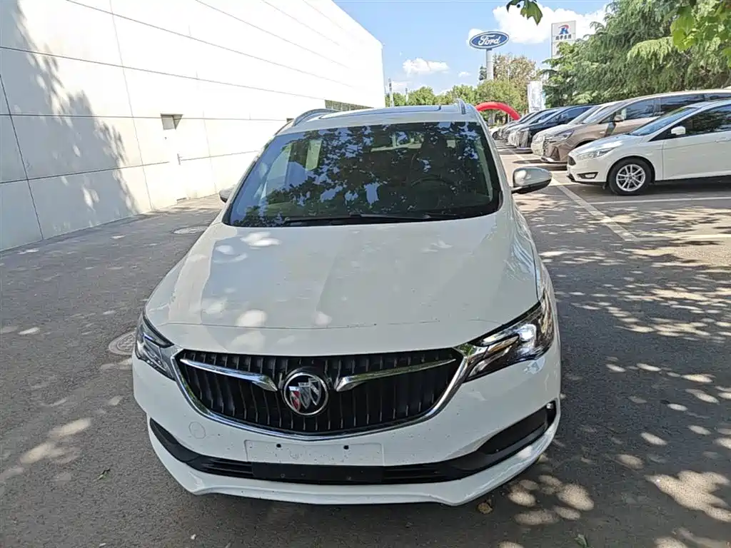 BUICK GL6