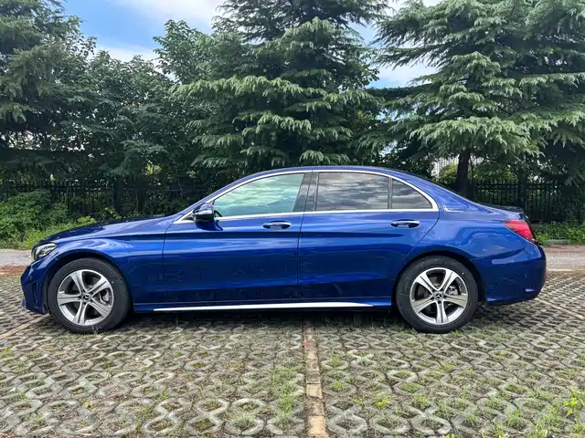 Mercedes-Benz C-Class 2020 C 260 L Sport — фото 3