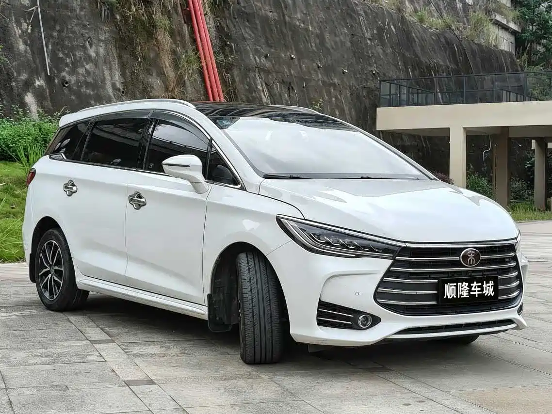 BYD Song MAX 2017 1.5T Auto Smart Connect Premium 7-seater фото 3