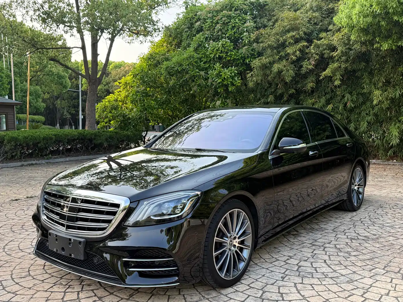 Фото 1 - Mercedes-Benz S-Class